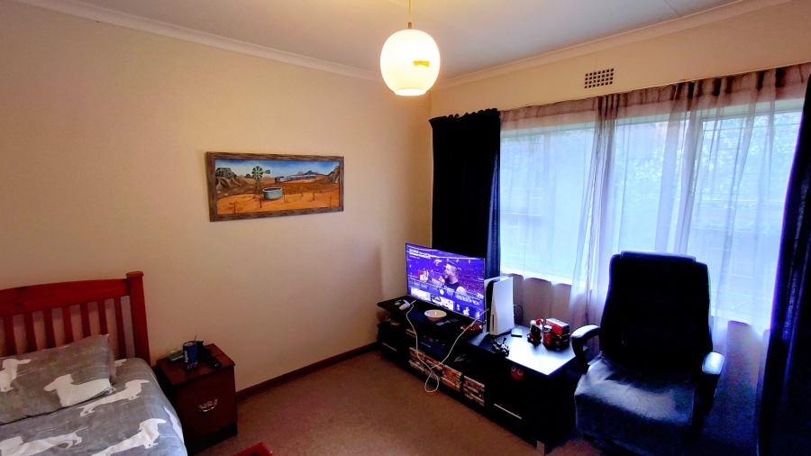 4 Bedroom Property for Sale in Vaalpark Free State